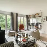 House Apartment A/C Arc De Triomphe Paris - 2 Bdr