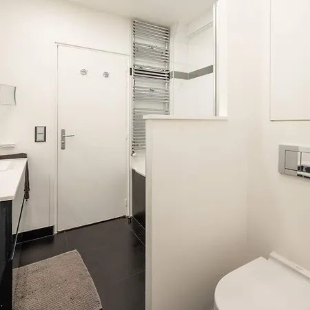 House A/c Arc De Triomphe - 2 Bdr * Parigi